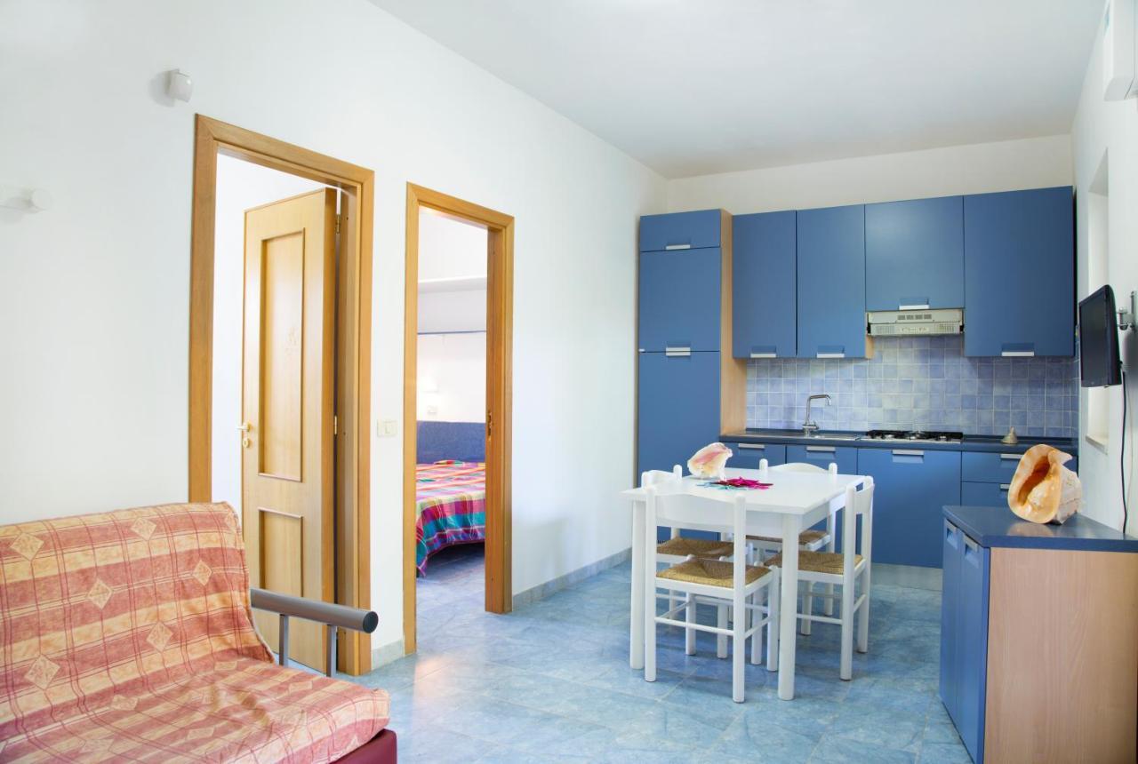 Residence La Conchiglia Весте Екстериор снимка