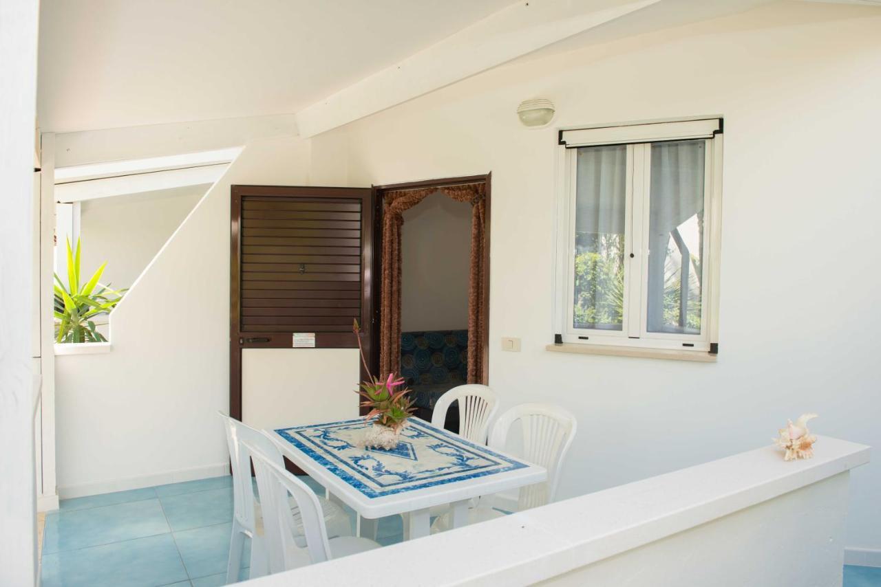 Residence La Conchiglia Весте Екстериор снимка