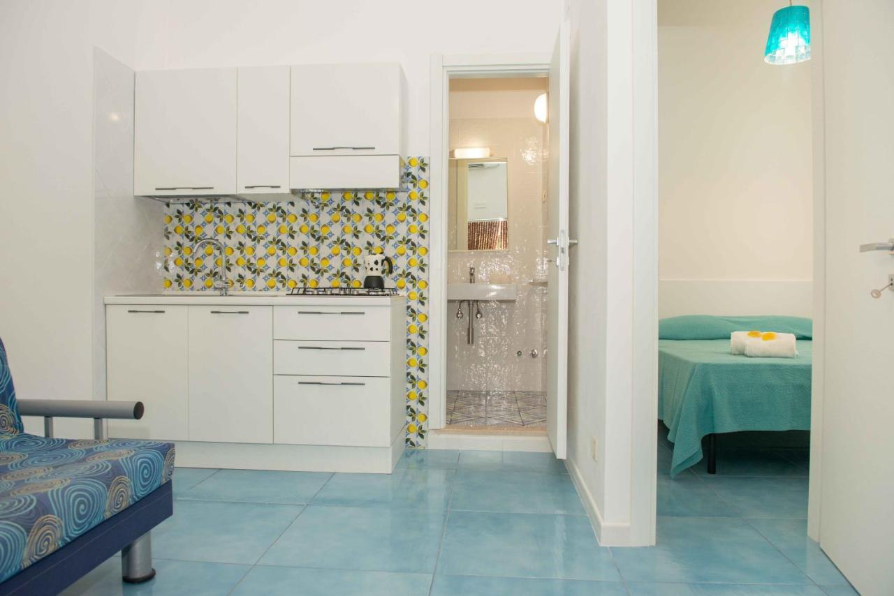Residence La Conchiglia Весте Екстериор снимка
