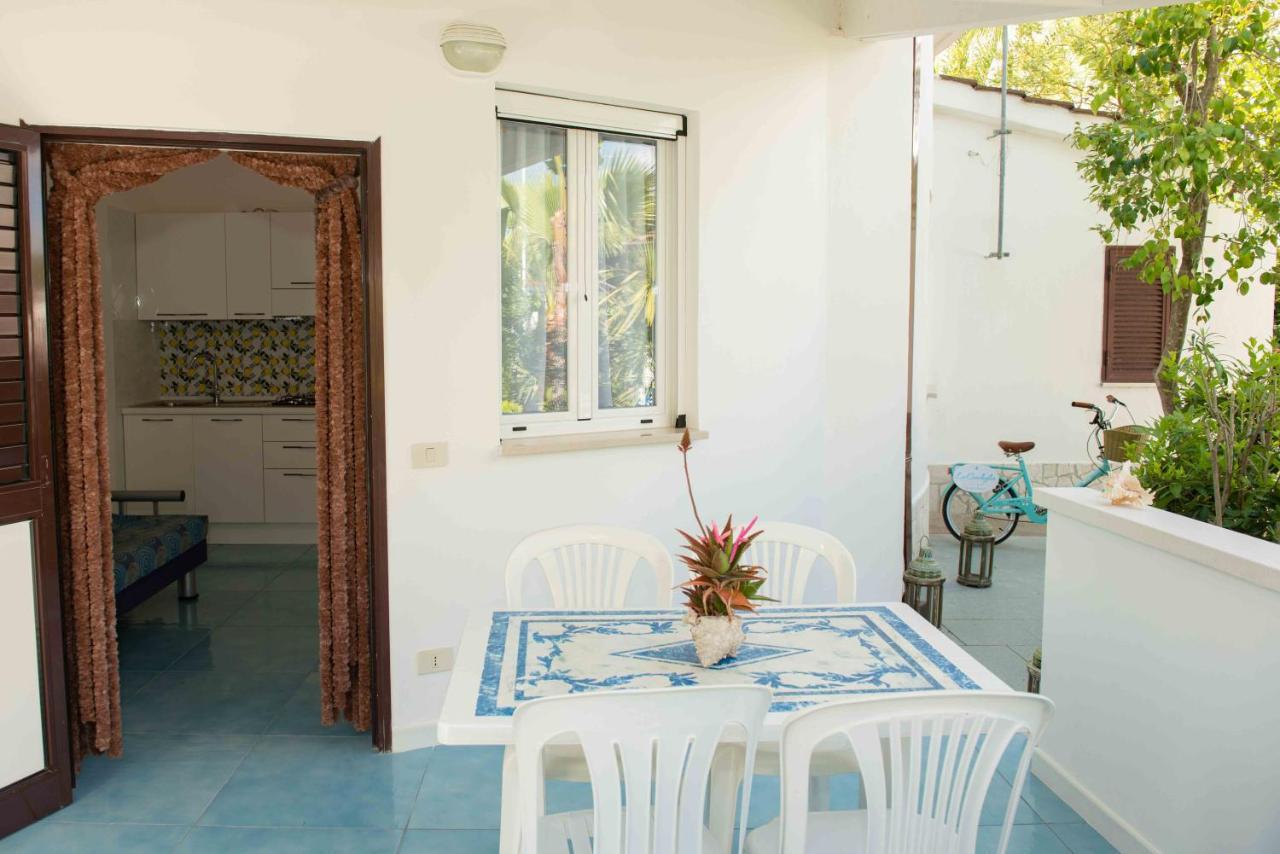 Residence La Conchiglia Весте Екстериор снимка